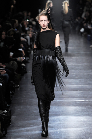 Ann Demeulemeester RTW Fall 2011 Collection Gallery 8