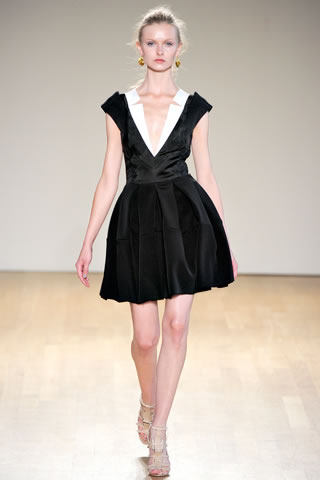 Fashion Brand Antonio Berardi 2011 Collection