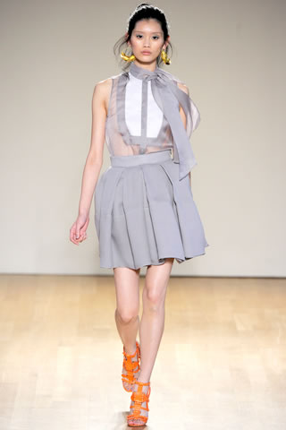 Runway Fashion shows 2011 Collections