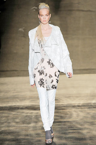 Badgley Mischka Fall 2010 Collection