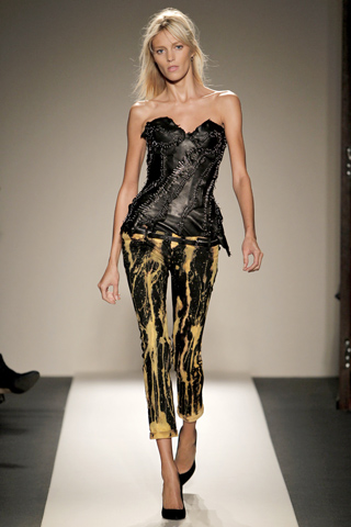 Anja Rubik In Balmain Spring Summer 2011