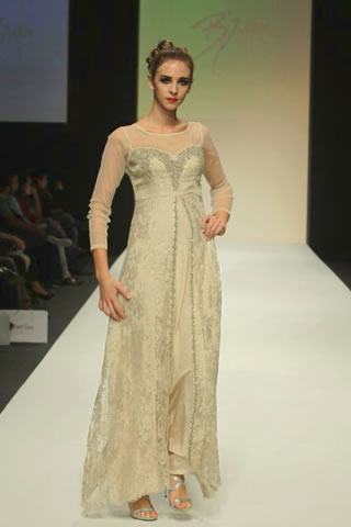 Dubai Fashion Week 2010 Pictures