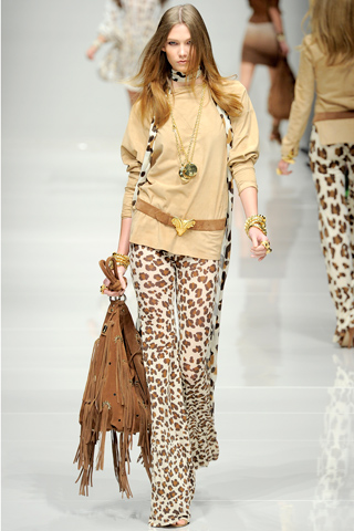 Karlie kloss Kershaw 2010 Runway Shows