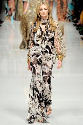 Edita Vilkeviciute Spring 2011 Fashion Spot