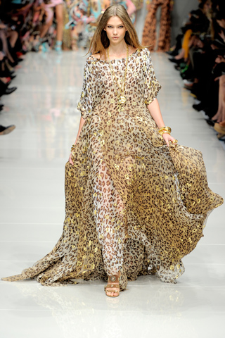 Karlie Kloss 2010 Catwalk Images