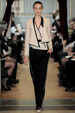 Bouchra Jarrar Spring 2011 Couture Show