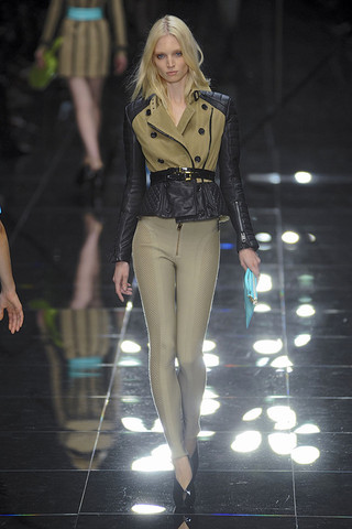 Burberry Summer 2011 Collection