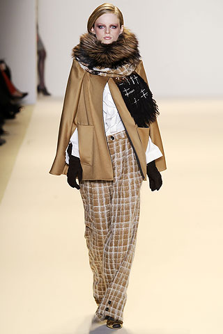 Carolina Herrera Fall 2010 Collection