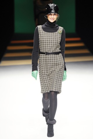 Caroline Charles Autumn/Winter 2010 Collection