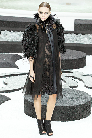 Sasha Pivovarova In Chanel Spring Summer 2011