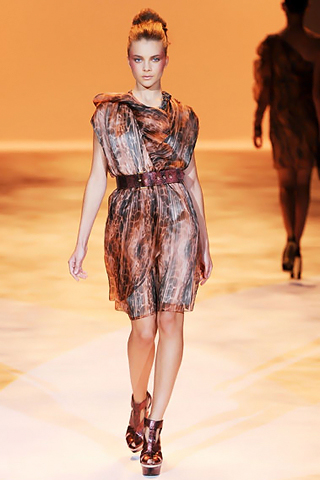 Summer 2011 Fashion Shows pictures