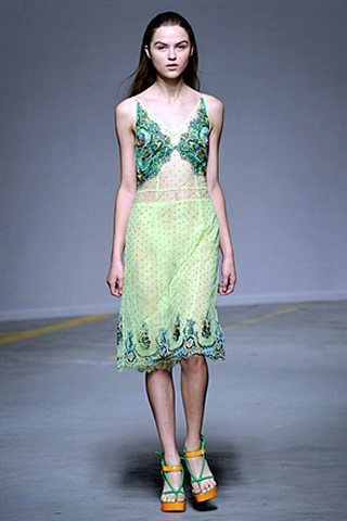 Spring 2011 Fashion Shows Photos