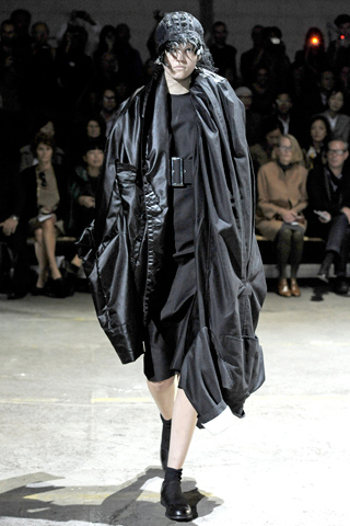 Comme Des Garcons Spring Summer 2011 Collection