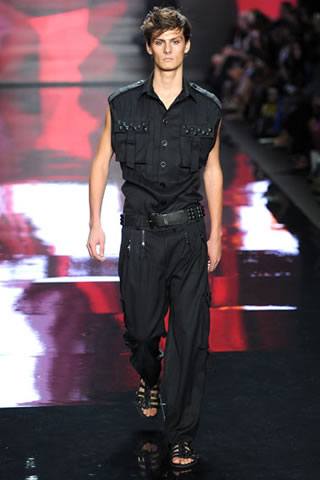 Runway Fashion shows 2011 Collections