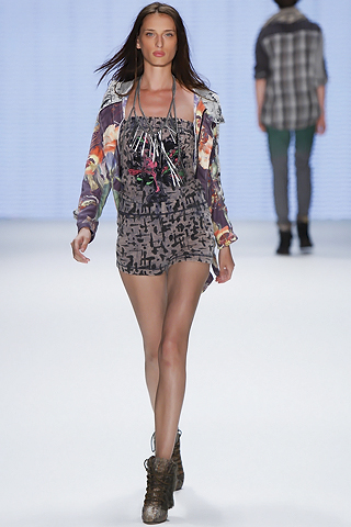 Mbfw Custo Barcelona Spring Collection 2011