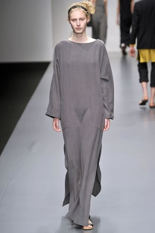 Spring 2011 Fashion Shows Pictures