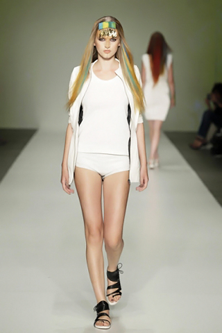 Daryl van Wouw Catwalk Fashion Show 2011
