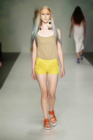 Daryl van Wouw Catwalk Fashion Show 2011