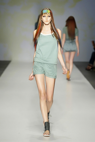 Daryl van Wouw Catwalk Fashion Show 2011