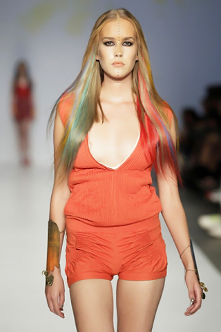 Daryl van Wouw Catwalk Fashion Show 2011