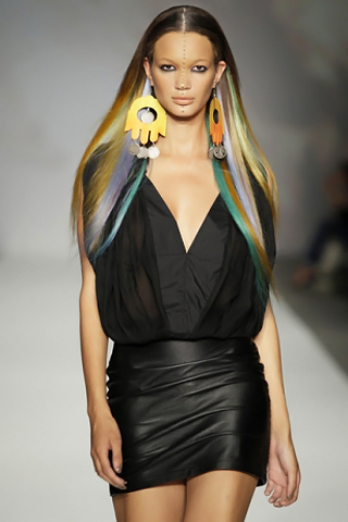 Daryl van Wouw Catwalk Fashion Show 2011