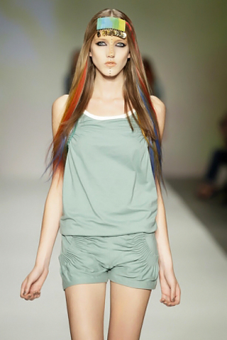 Daryl van Wouw Catwalk Fashion Show 2011