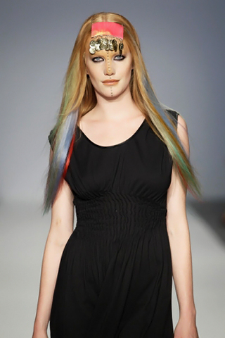 Daryl van Wouw Catwalk Fashion Show 2011