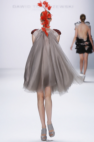 Summer 2011 Fashion Shows pictures