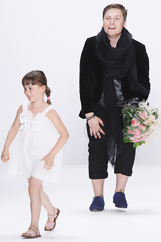 Spring 2011 Ready To Wear Fashion Shows