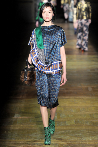 dries van noten ready to wear 2011 collection paris fashion week 40
