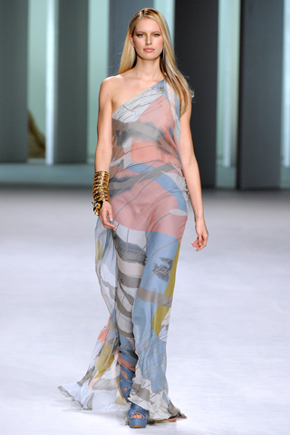 Karolina Kurkova In Paris Fashion Week 2011