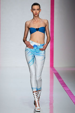 Emmanuel Ungaro Spring/Summer 2010