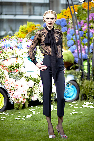 Emanuel Ungaro Spring Summer 2011 Collection