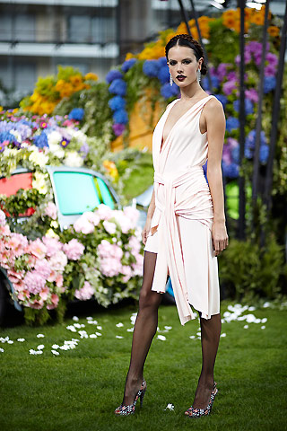 Alessandra Ambrosio Runway Pictures 2011