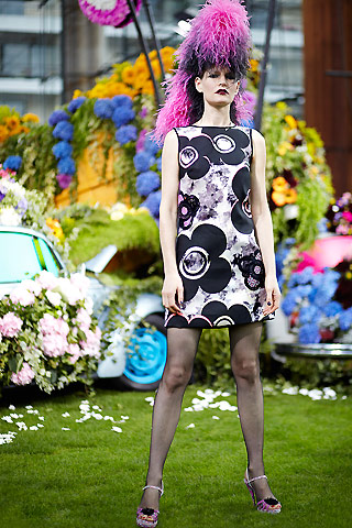 Fashion Brand Emanuel Ungaro 2011 Collection