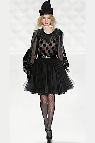 Erin Featherston Fall 2009