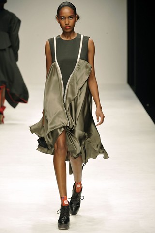 Eun Jeong Autumn/Winter 2010 Collection