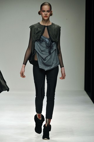 Eun Jeong Autumn/Winter 2010 Collection
