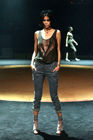 Fashion Show Kate Sylvester 2011