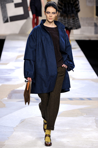 Fendi Fall 2011 Collection Milan Fashion Week