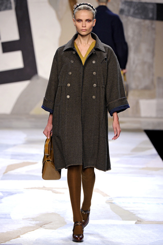 Fendi Fall 2011 Collection Milan Fashion Week