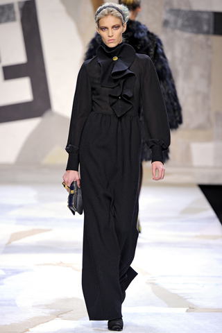 Fendi Fall 2011 Collection Milan Fashion Week