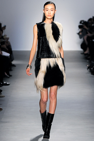 giambattista valli ready to wear fall 2011 collection 18