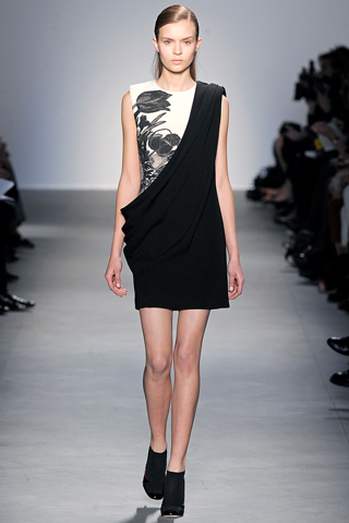 giambattista valli ready to wear fall 2011 collection 22