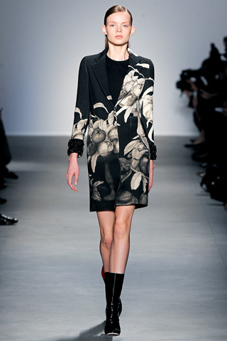 giambattista valli ready to wear fall 2011 collection 24