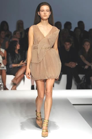 Gianfranco Ferre Spring/Summer 2010