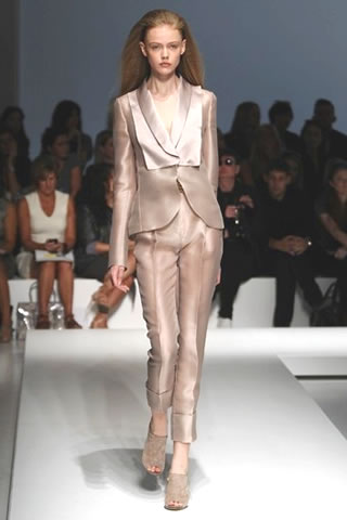 Gianfranco Ferre Spring/Summer 2010