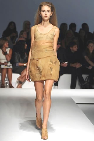 Gianfranco Ferre Spring/Summer 2010