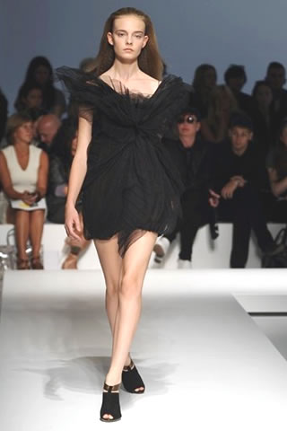 Gianfranco Ferre Spring/Summer 2010