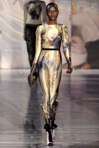 giles aw 2011 london fashion week ajak deng